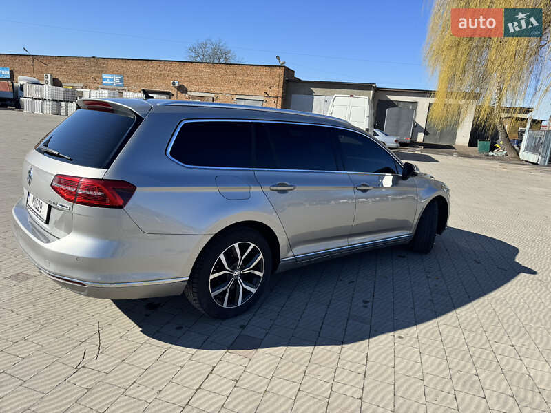 Универсал Volkswagen Passat 2015 в Владимире фото 4 Универсал Volkswagen Passat 2015 в Владимире
