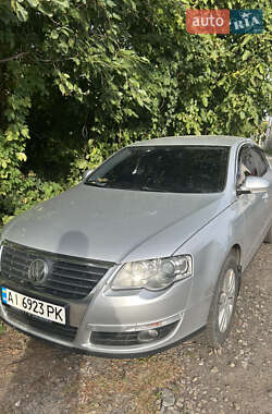 Седан Volkswagen Passat 2005 в Киеве