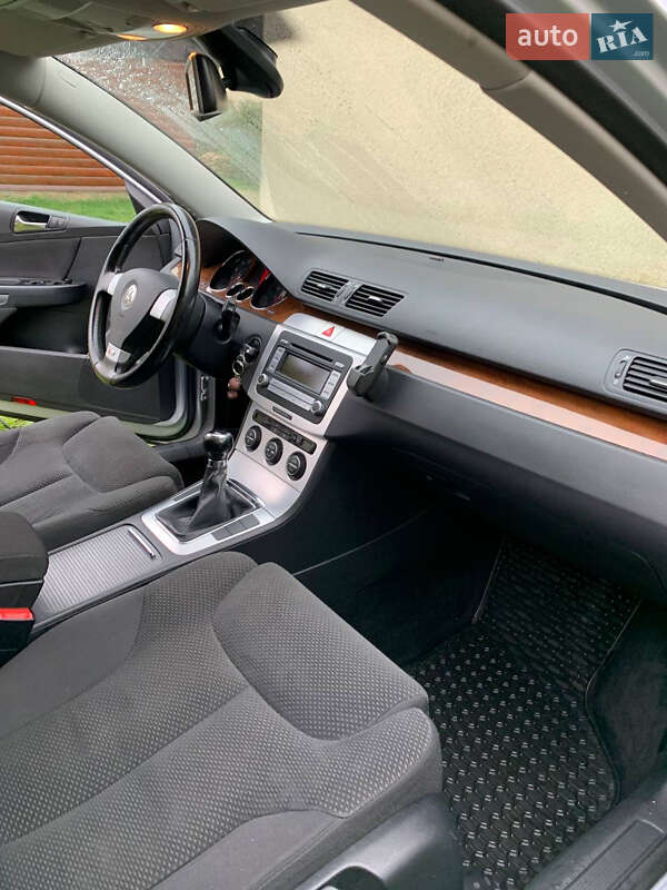 Универсал Volkswagen Passat 2007 в Киеве