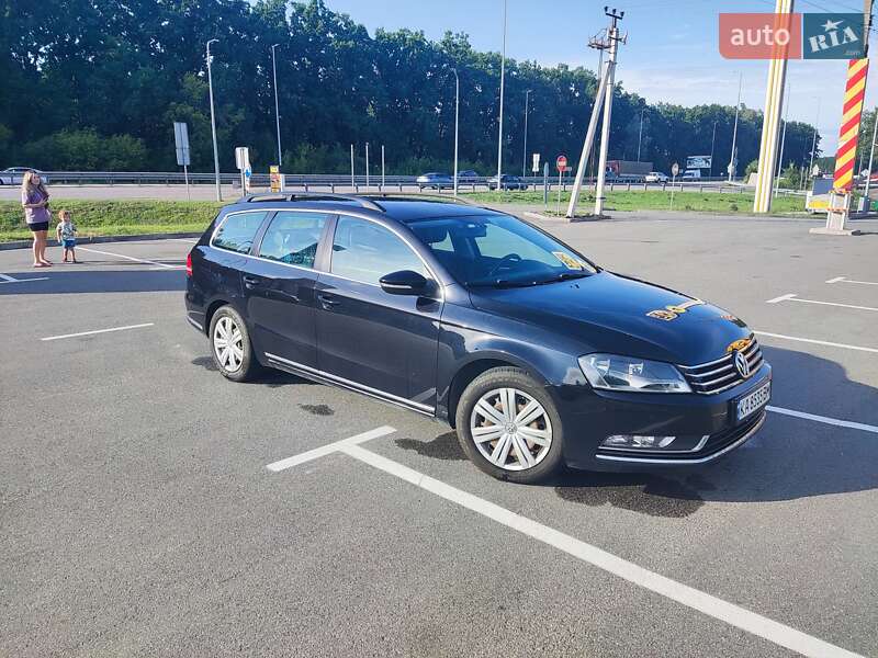 Универсал Volkswagen Passat 2014 в Киеве
