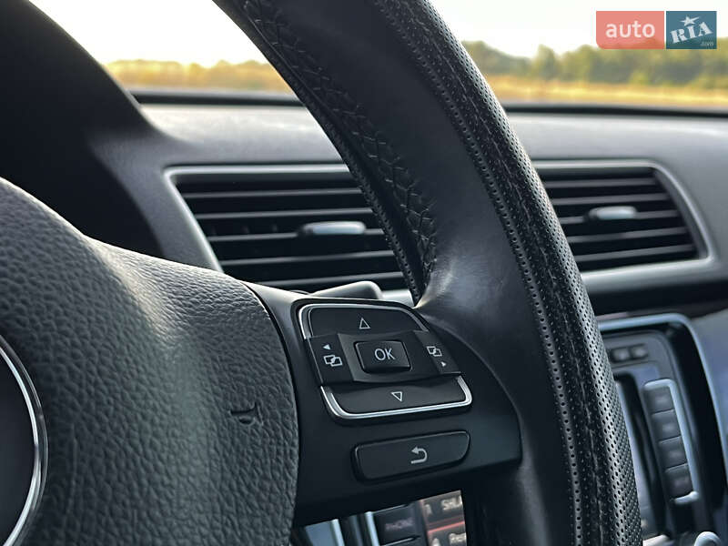 Седан Volkswagen Passat 2013 в Димері фото 32 Седан Volkswagen Passat 2013 в Димері
