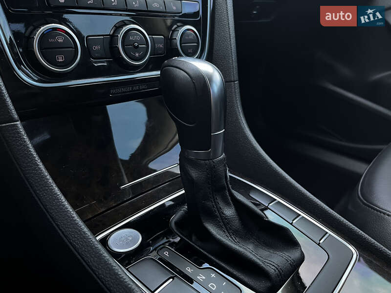 Седан Volkswagen Passat 2013 в Димері фото 37 Седан Volkswagen Passat 2013 в Димері