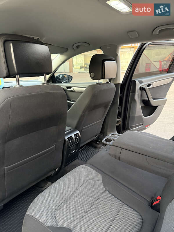 Универсал Volkswagen Passat 2014 в Житомире