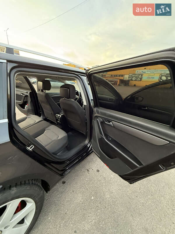 Универсал Volkswagen Passat 2014 в Житомире