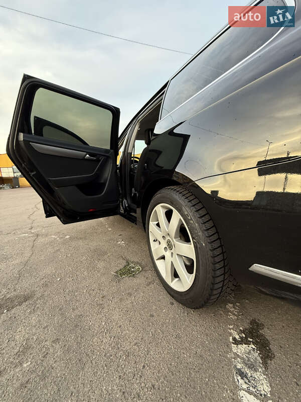 Универсал Volkswagen Passat 2014 в Житомире