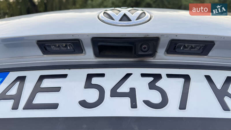 Седан Volkswagen Passat 2015 в Дніпрі