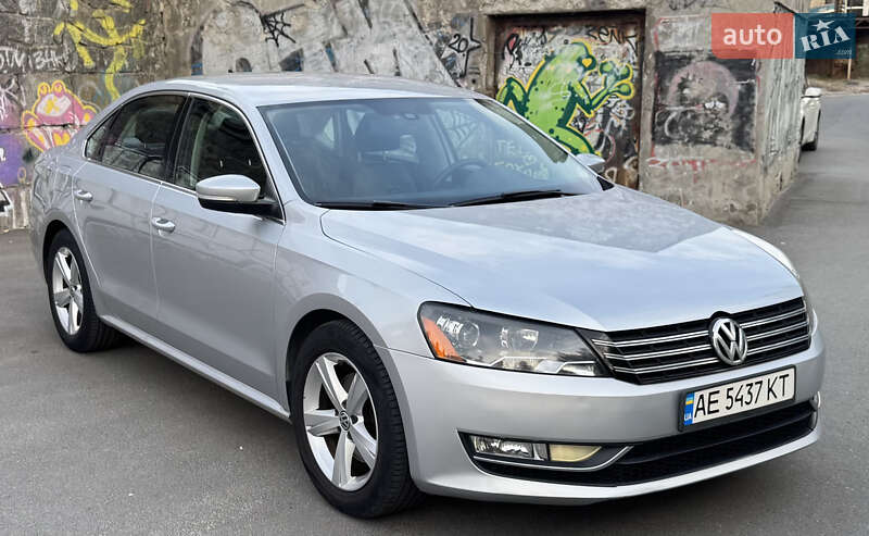 Седан Volkswagen Passat 2015 в Дніпрі