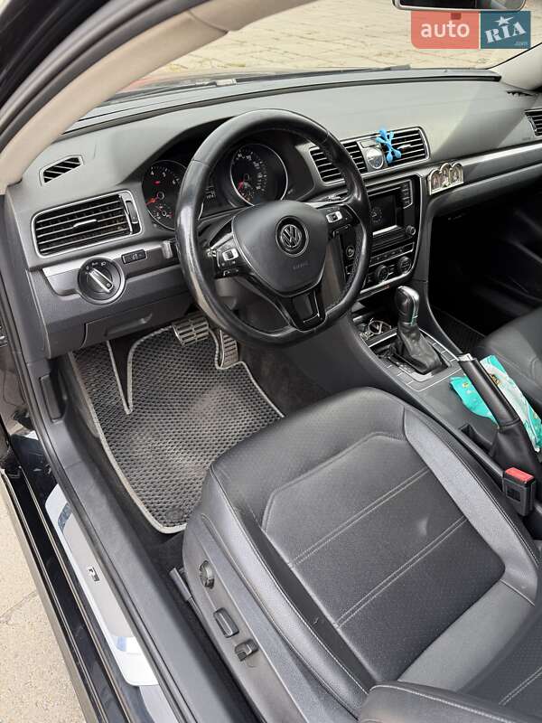 Седан Volkswagen Passat 2016 в Запоріжжі