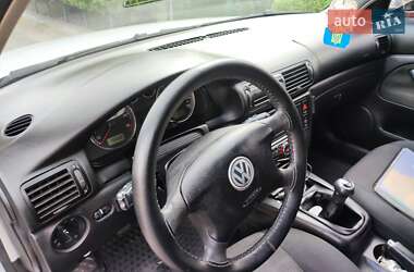 Универсал Volkswagen Passat 2003 в 