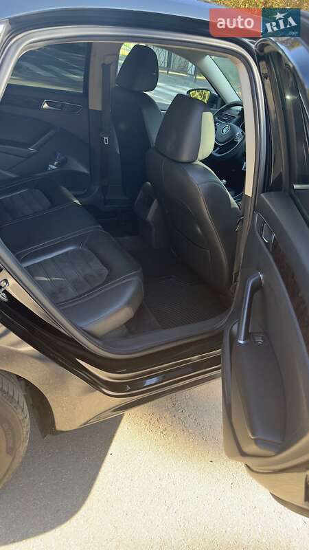 Седан Volkswagen Passat 2016 в Кременчуці