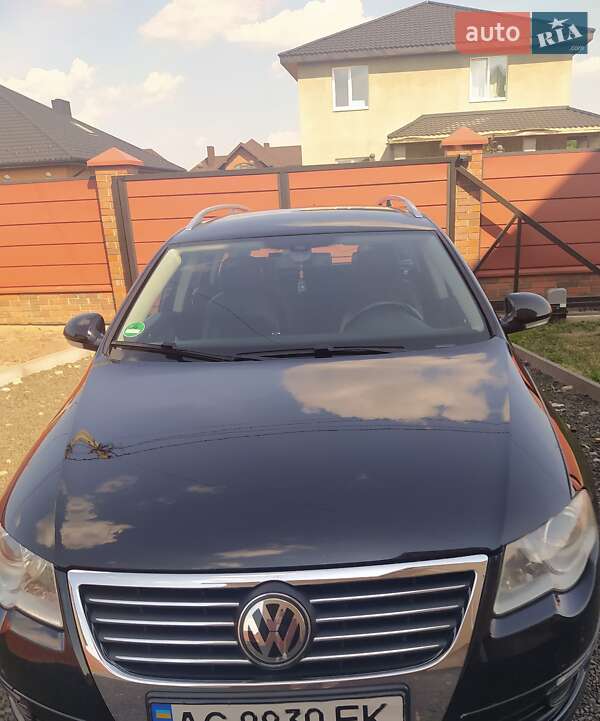 Універсал Volkswagen Passat 2009 в Луцьку