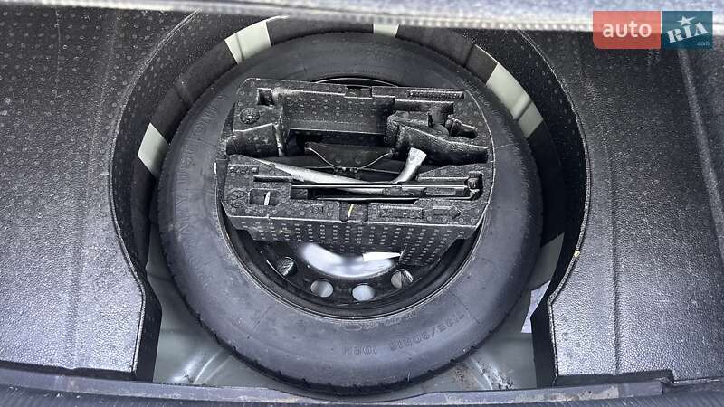 Седан Volkswagen Passat 2017 в Днепре