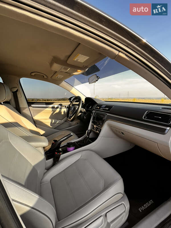 Седан Volkswagen Passat 2017 в Києві