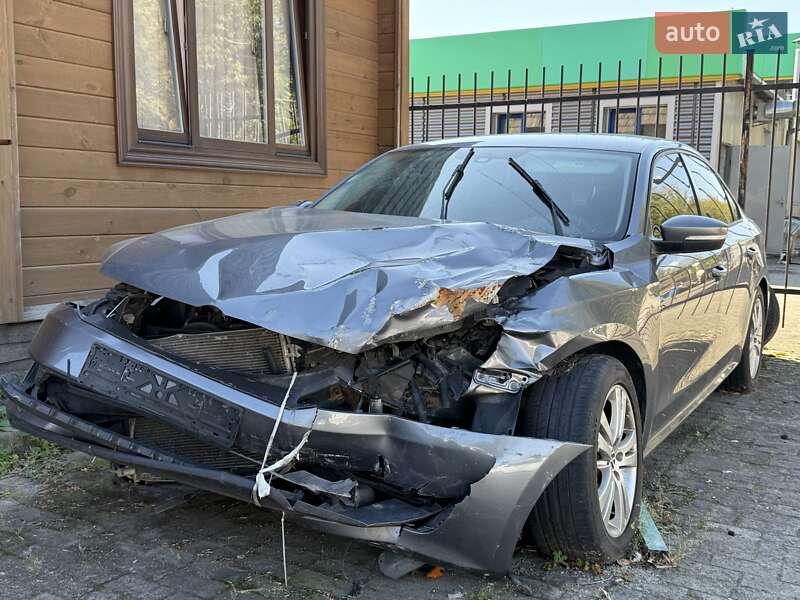 Седан Volkswagen Passat 2014 в Борисполе