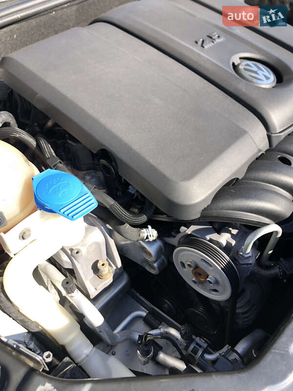 Седан Volkswagen Passat 2013 в Полтаві