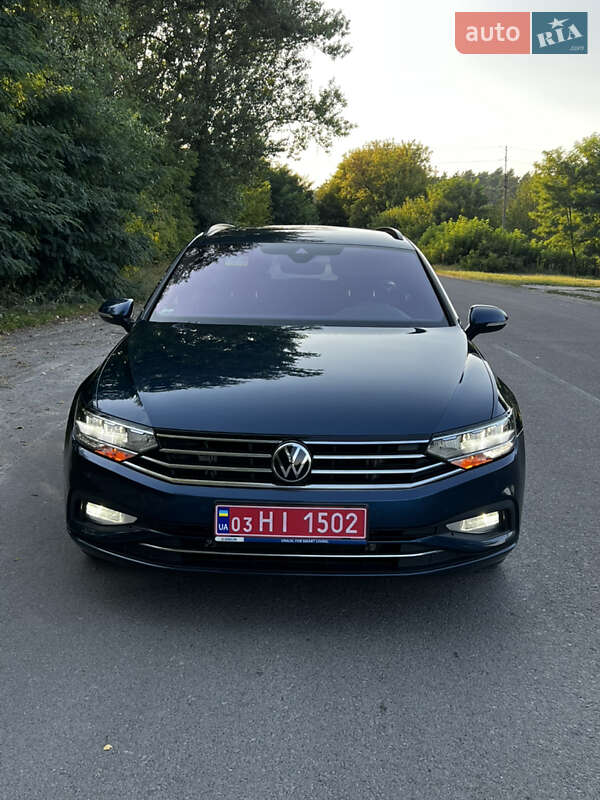 Универсал Volkswagen Passat 2022 в Луцке фото Универсал Volkswagen Passat 2022 в Луцке