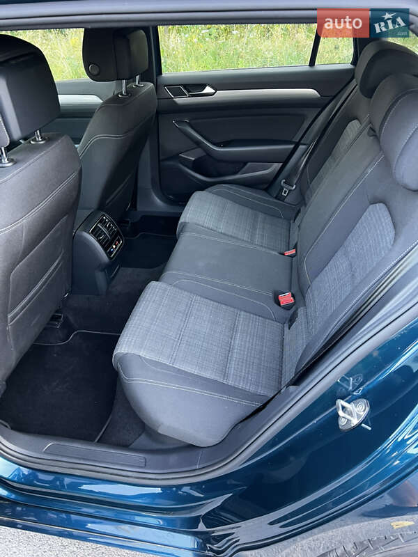 Универсал Volkswagen Passat 2022 в Луцке фото 10 Универсал Volkswagen Passat 2022 в Луцке