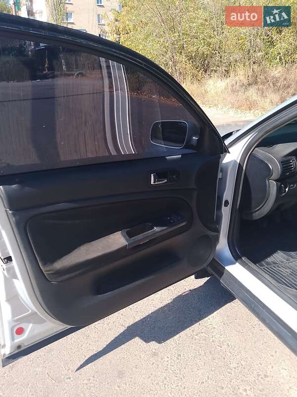 Седан Volkswagen Passat 1999 в Первомайске