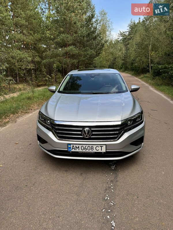 Седан Volkswagen Passat 2021 в 