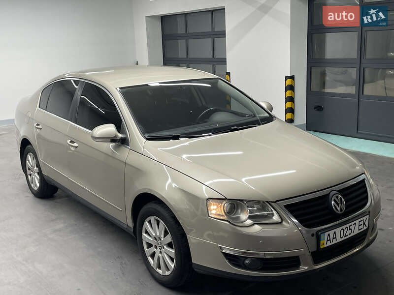 Седан Volkswagen Passat 2007 в Киеве