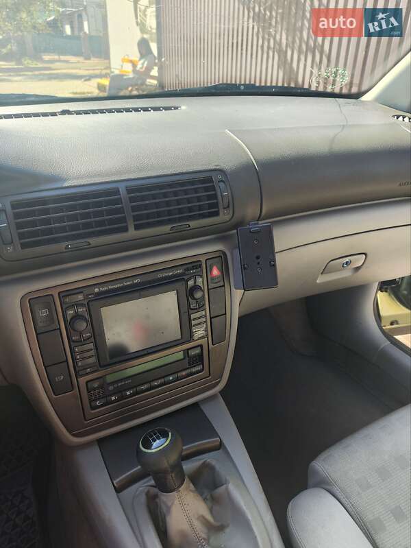 Седан Volkswagen Passat 2002 в Первомайську