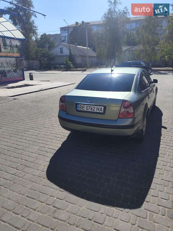 Седан Volkswagen Passat 2002 в Первомайську