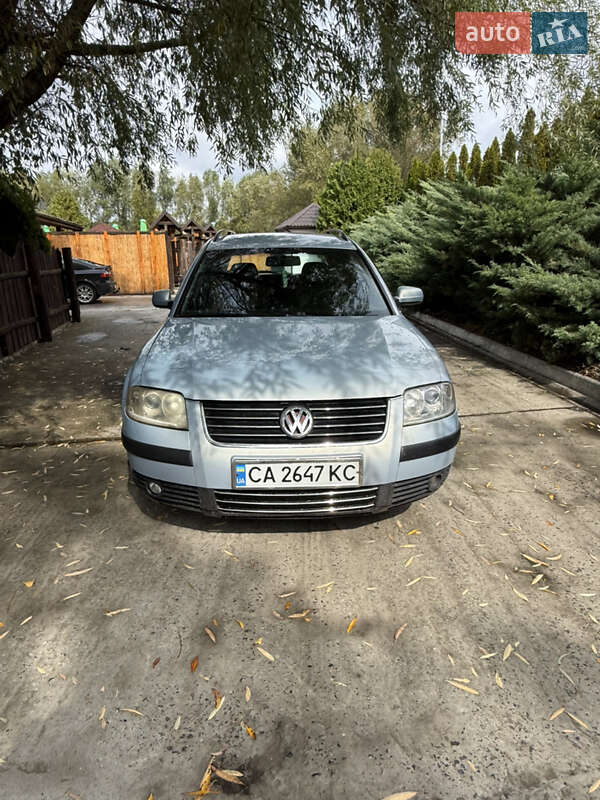 Універсал Volkswagen Passat 2002 в Смілі