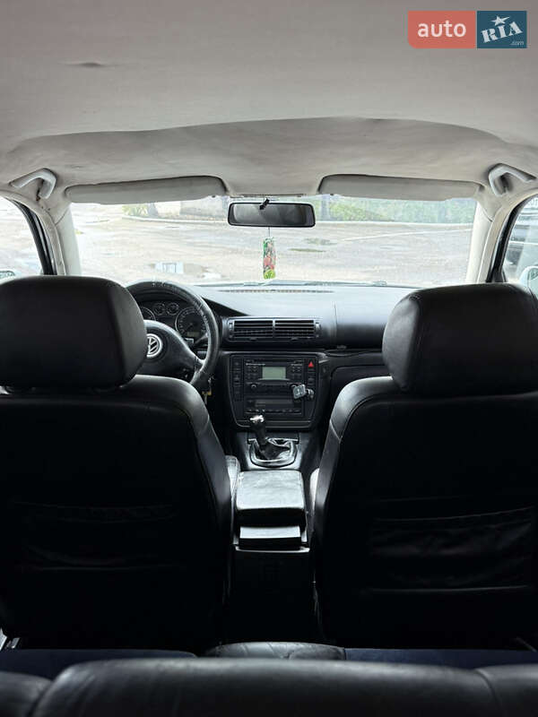 Універсал Volkswagen Passat 2002 в Смілі