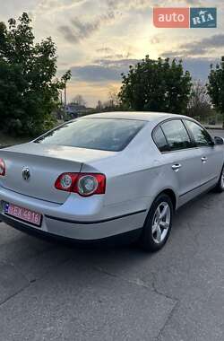 Седан Volkswagen Passat 2007 в 