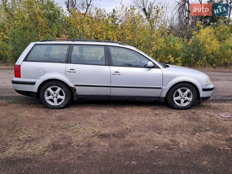 Универсал Volkswagen Passat 2000 в Барвенкове