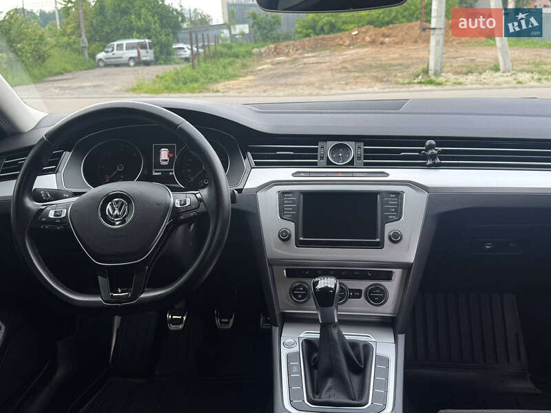 Универсал Volkswagen Passat 2015 в Пустомытах фото 3 Универсал Volkswagen Passat 2015 в Пустомытах