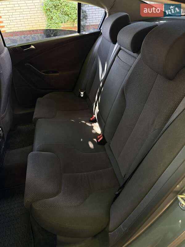 Седан Volkswagen Passat 2007 в Ахтырке