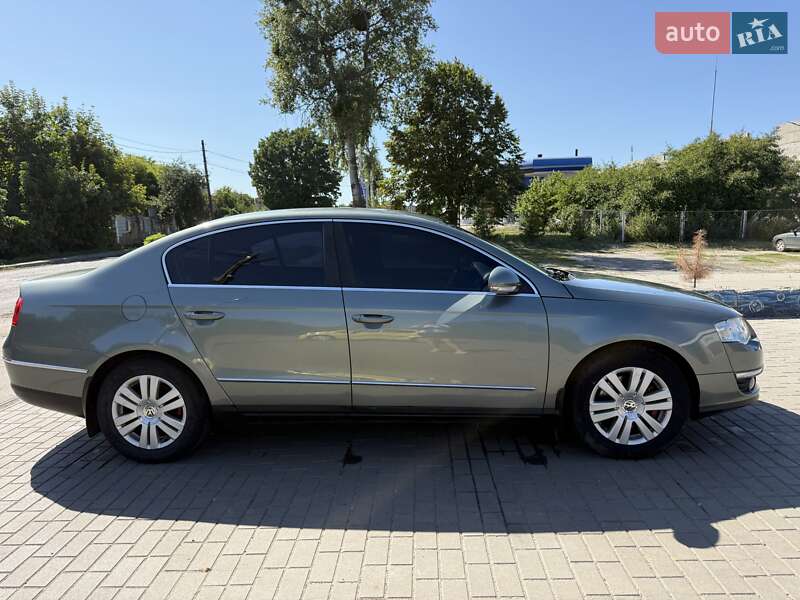 Седан Volkswagen Passat 2007 в Ахтырке