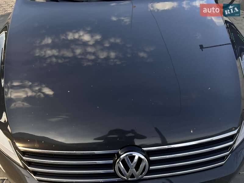 Универсал Volkswagen Passat 2013 в Черновцах