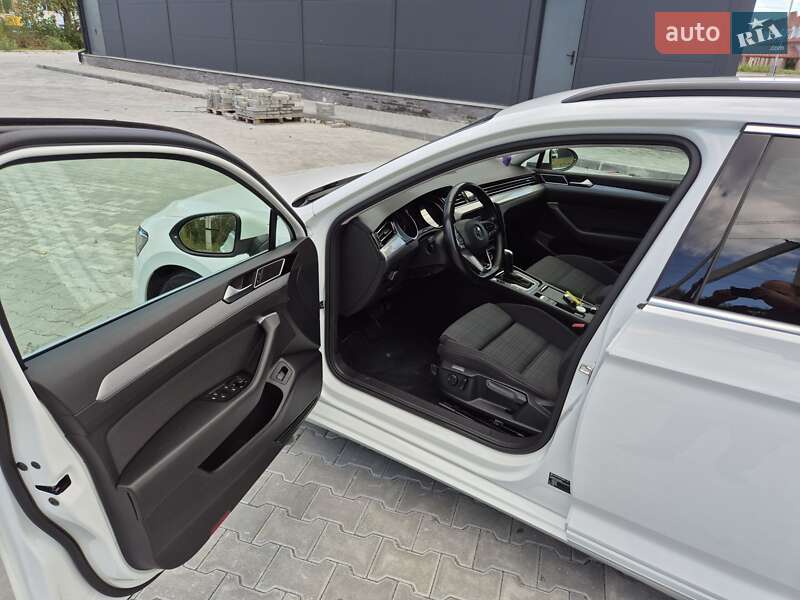 Универсал Volkswagen Passat 2020 в Тернополе