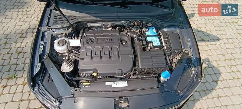 Универсал Volkswagen Passat 2018 в Львове фото 12 Универсал Volkswagen Passat 2018 в Львове