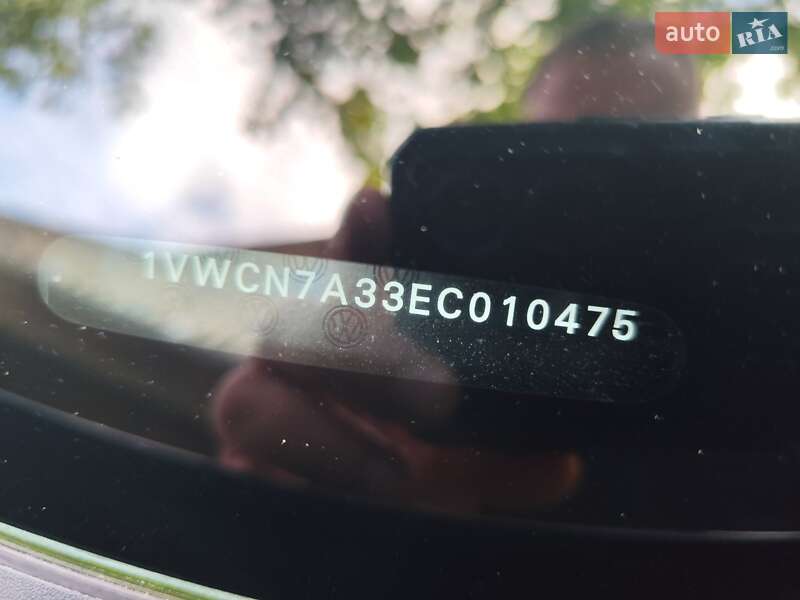 Седан Volkswagen Passat 2013 в Дубно