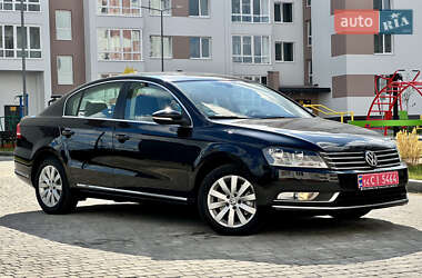Седан Volkswagen Passat 2012 в Вінниці