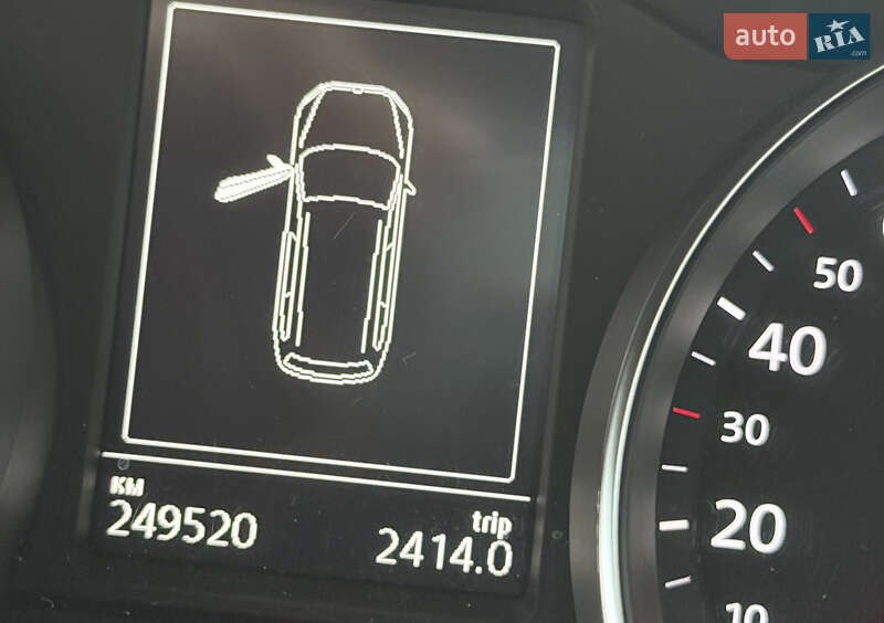 Универсал Volkswagen Passat 2017 в Виннице фото 13 Универсал Volkswagen Passat 2017 в Виннице