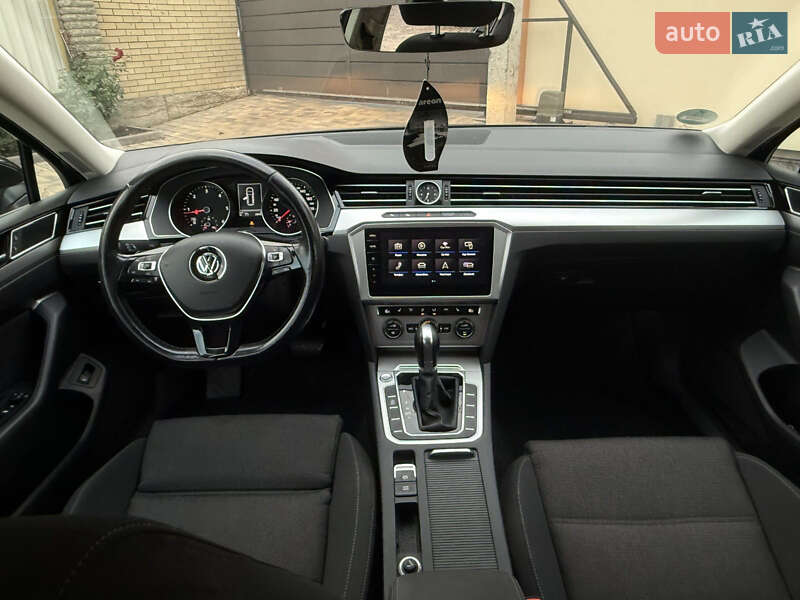 Универсал Volkswagen Passat 2017 в Виннице фото 15 Универсал Volkswagen Passat 2017 в Виннице