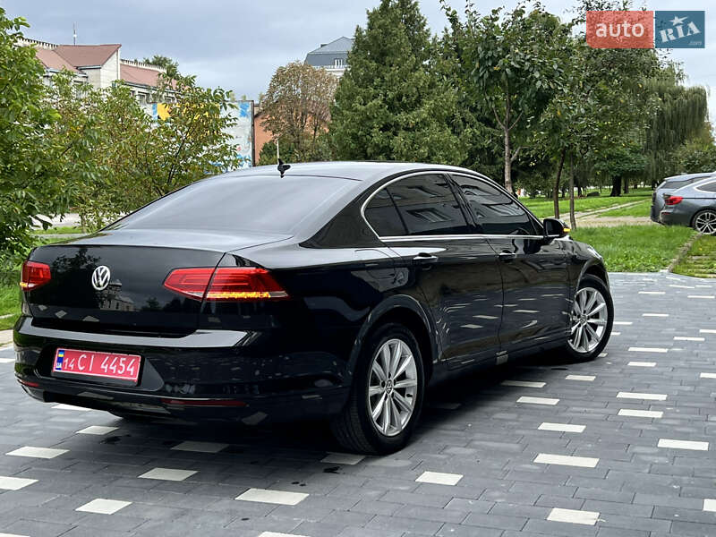 Седан Volkswagen Passat 2019 в Трускавце