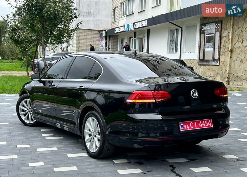 Седан Volkswagen Passat 2019 в Трускавце