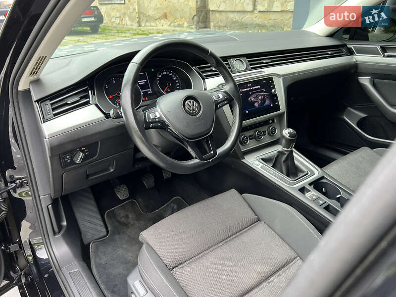 Седан Volkswagen Passat 2019 в Трускавце