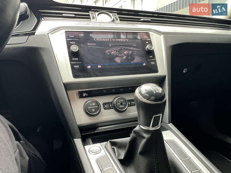Седан Volkswagen Passat 2019 в Трускавце