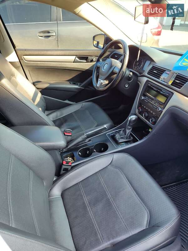 Седан Volkswagen Passat 2013 в Каменец-Подольском