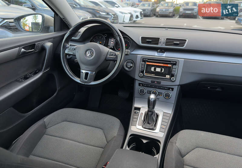 Седан Volkswagen Passat 2013 в Киеве фото 29 Седан Volkswagen Passat 2013 в Киеве