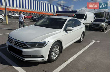 Седан Volkswagen Passat 2018 в Хмельницком