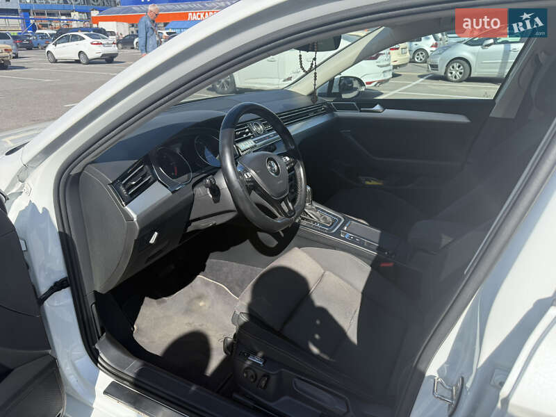 Седан Volkswagen Passat 2018 в Хмельницком фото 9 Седан Volkswagen Passat 2018 в Хмельницком