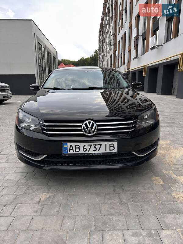 Седан Volkswagen Passat 2013 в Виннице