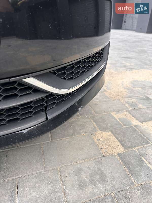 Седан Volkswagen Passat 2013 в Виннице